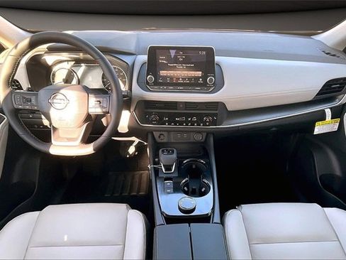 New 2026 Nissan Rogue SV image 5