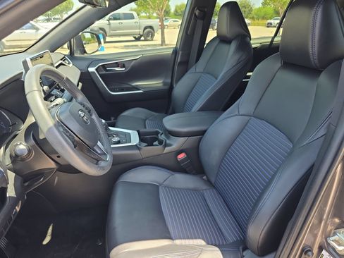 Used 2021 Toyota RAV4 XSE AWD/4WD image 12