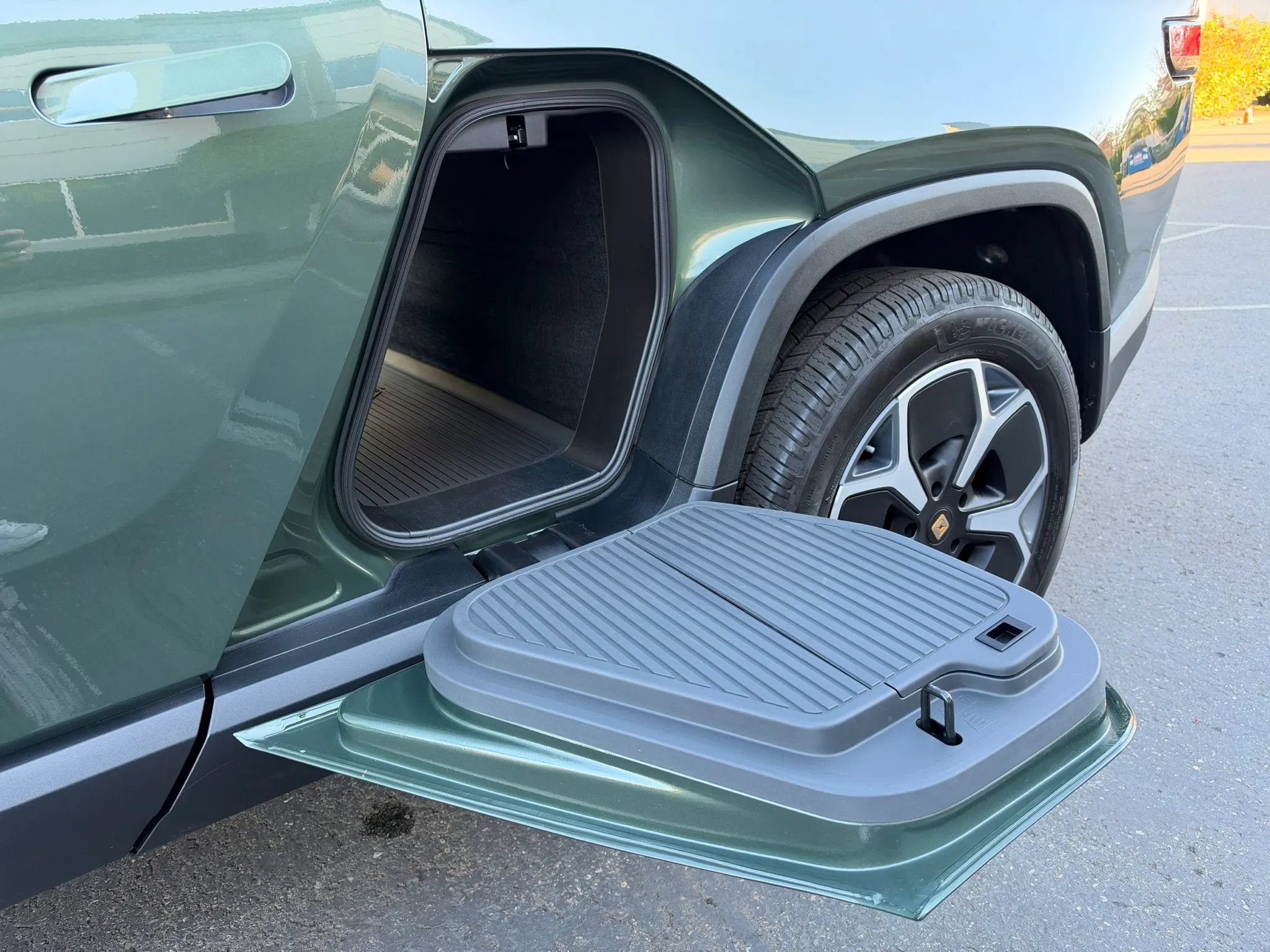 Used 2022 Rivian R1T Adventure AWD/4WD image 28