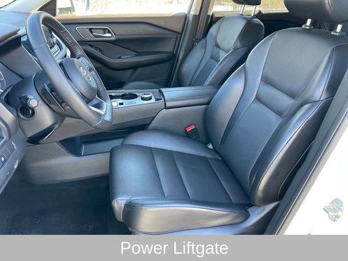 Certified 2023 Nissan Rogue SV w/ SV Premium B Package image 7