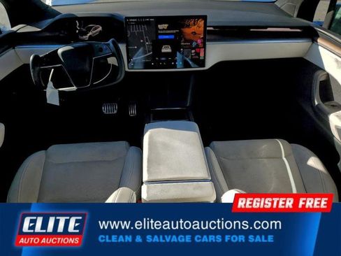Used 2023 Tesla Model X image 15