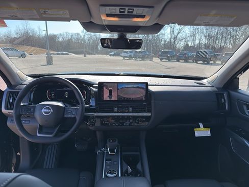 New 2026 Nissan Pathfinder SL w/ SL Premium Package image 26