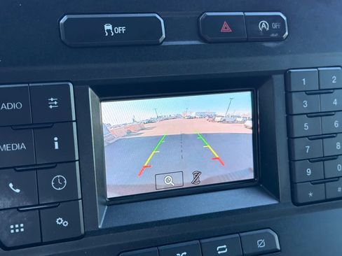 Certified 2018 Ford F150 XLT AWD/4WD image 18