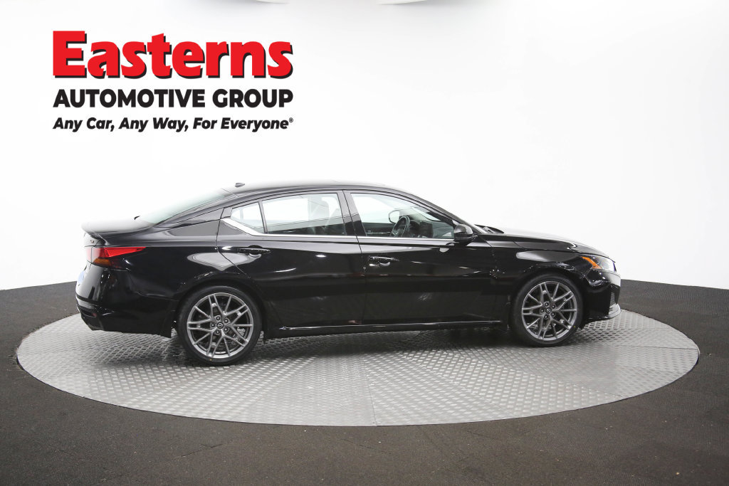 Used 2023 Nissan Altima 2.0 SR FWD image 48