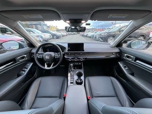 Used 2022 Honda Civic Touring image 15