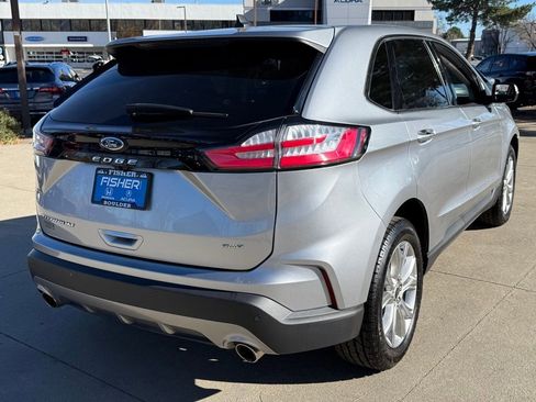 Used 2023 Ford Edge Titanium image 4