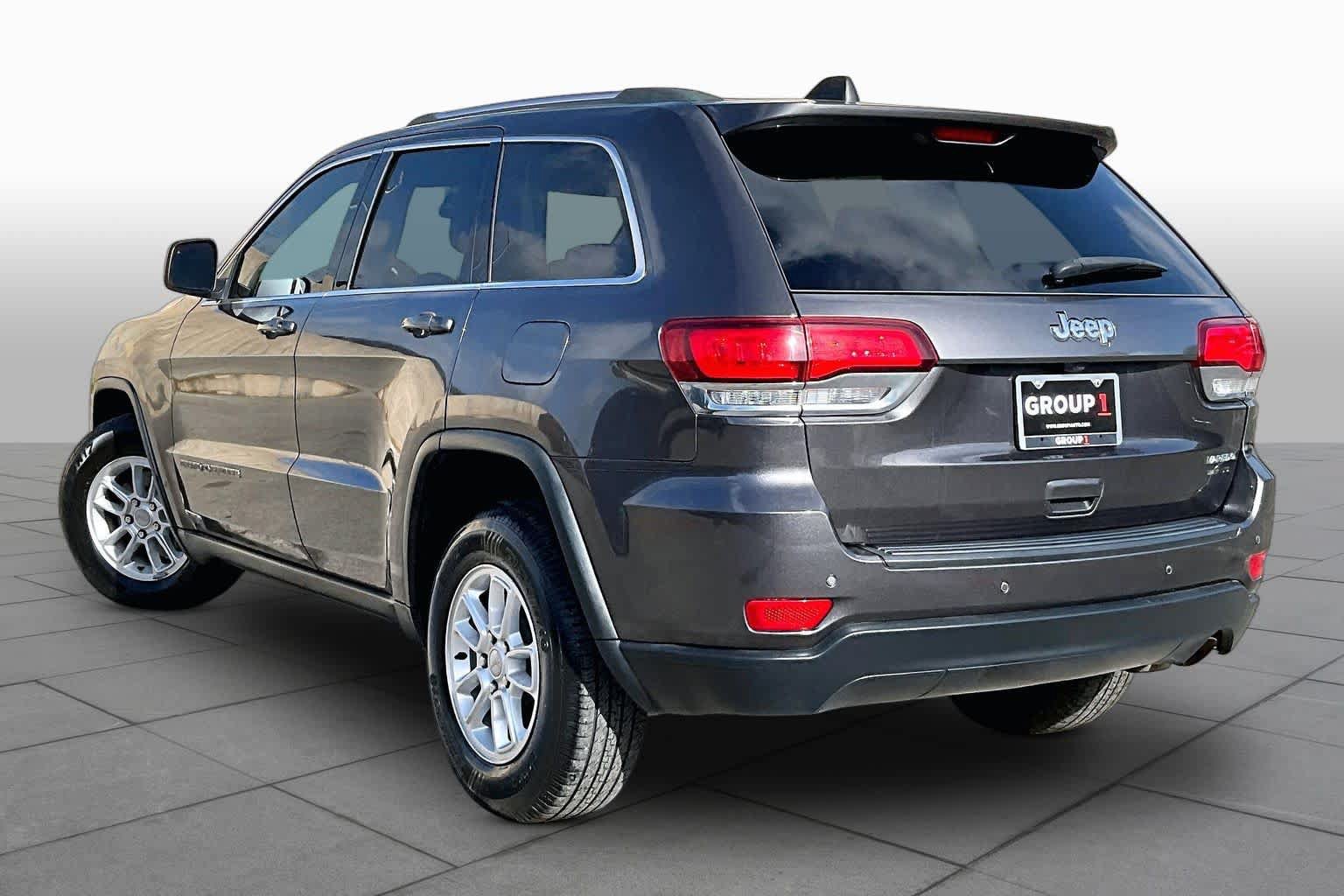 Used 2020 Jeep Grand Cherokee Laredo RWD image 12