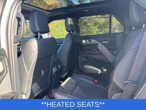 Certified 2025 Ford Explorer ST image 15