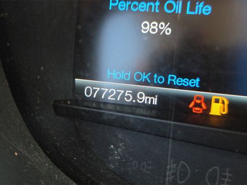 Used 2018 Ford Edge Titanium image 12