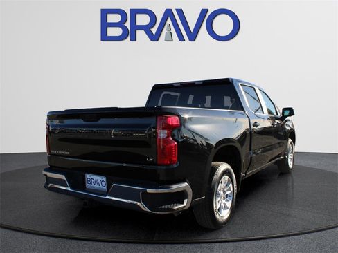Used 2025 Chevrolet Silverado 1500 LT image 6