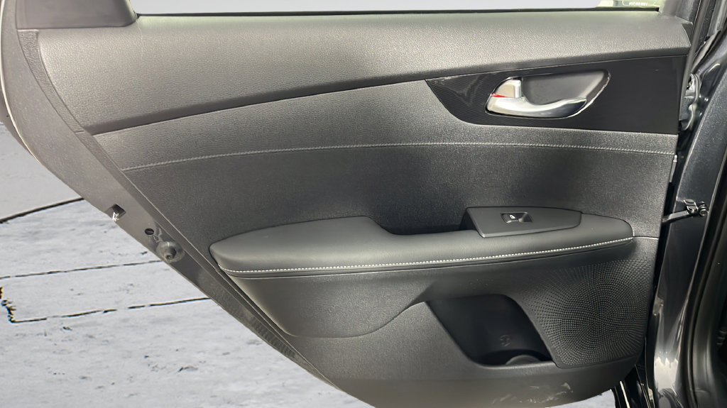 Used 2024 Kia Forte GT-Line w/ GT-Line Premium Package FWD image 15