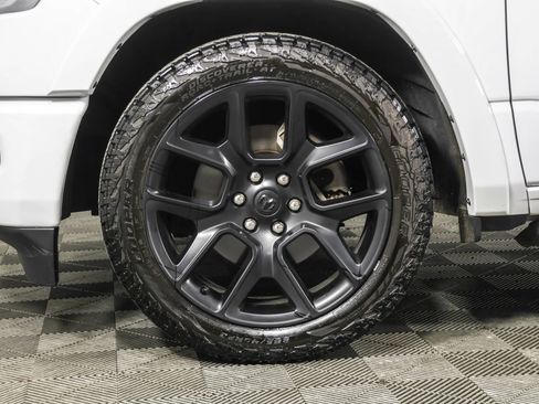 Used 2020 RAM 1500 Laramie AWD/4WD image 19