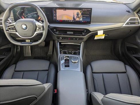 Used 2025 BMW 230i 230i w/ Convenience Package image 18