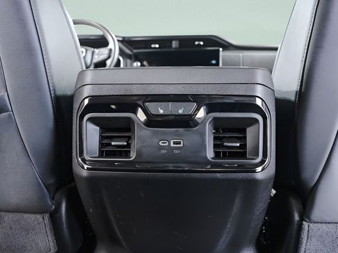 Used 2024 GMC Sierra 1500 AT4 w/ AT4 Preferred Package AWD/4WD image 30