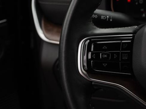 Used 2023 Jeep Grand Wagoneer 4WD image 27
