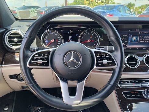 Used 2019 Mercedes-Benz E 300 image 25
