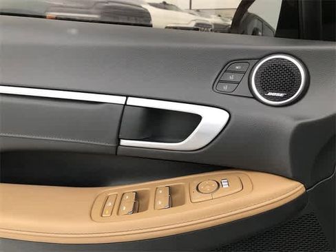 Used 2021 Hyundai Sonata Limited w/ Preferred Accessory Package image 22