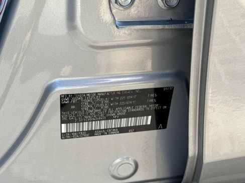 Certified 2017 Toyota RAV4 LE w/ Carpet Mat Package FWD image 34