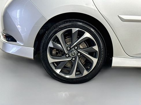 Used 2018 Toyota Corolla iM w/ All-Weather Mat Package FWD image 33