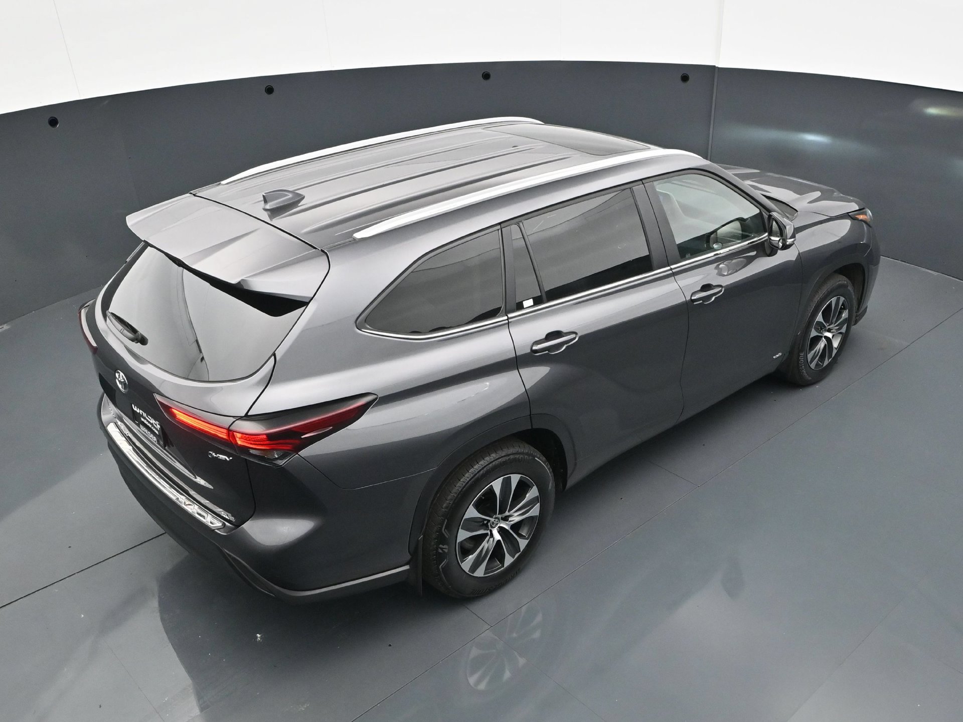 Used 2025 Toyota Highlander XLE AWD/4WD image 39