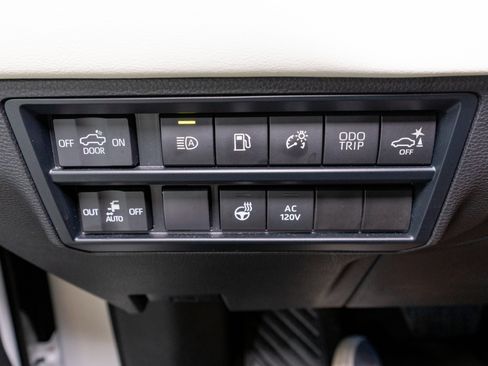 Used 2023 Toyota Tundra Capstone AWD/4WD image 35