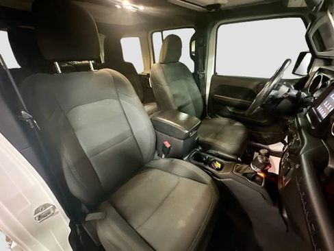 Used 2019 Jeep Wrangler Unlimited Sport S image 27