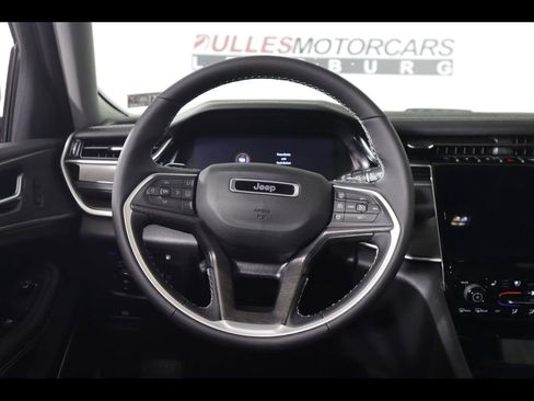 New 2024 Jeep Grand Cherokee Limited 4xe w/ Luxury Tech Group II AWD/4WD image 17