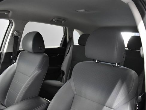 Used 2019 Kia Sorento L image 13