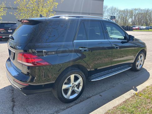 Used 2019 Mercedes-Benz GLE 400 4MATIC image 5