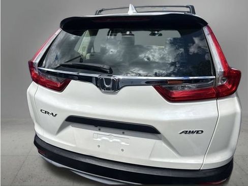Used 2018 Honda CR-V LX image 8