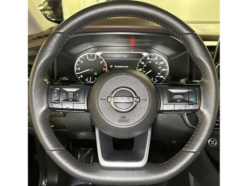 Used 2023 Nissan Rogue SV w/ SV Premium B Package FWD image 24