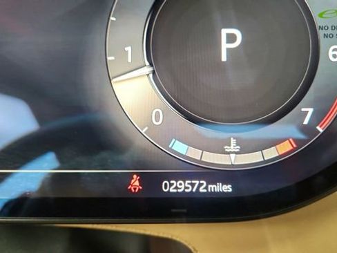 Used 2024 Land Rover Range Rover SE AWD/4WD image 39