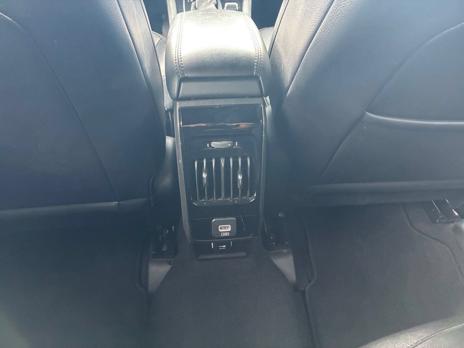 Used 2025 Jeep Compass Limited AWD/4WD image 22
