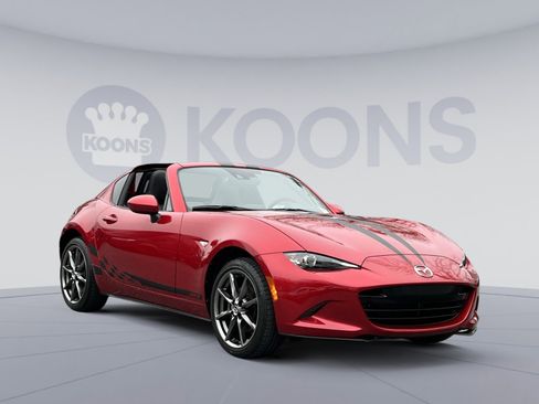 Used 2017 MAZDA MX-5 Miata RF Grand Touring image 8