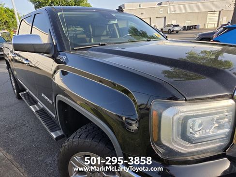 Used 2018 GMC Sierra 1500 SLT AWD/4WD image 3
