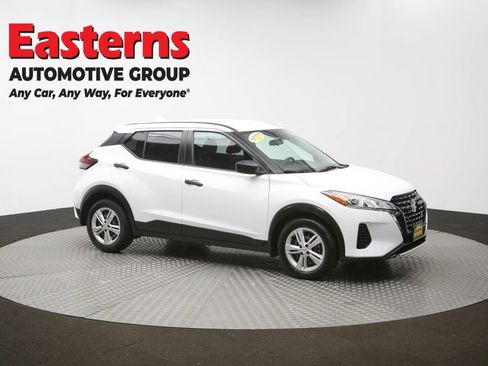 Used 2021 Nissan Kicks S image 44