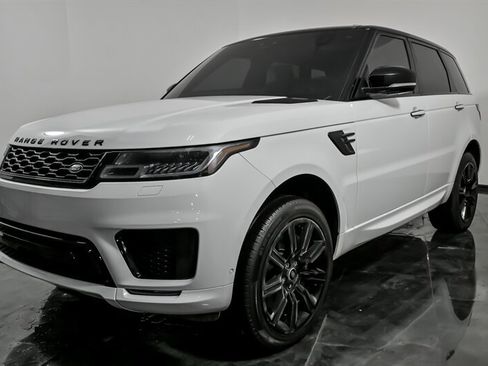 Used 2020 Land Rover Range Rover Sport HST image 5