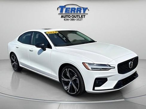 Used 2024 Volvo S60 B5 Core AWD/4WD image 2