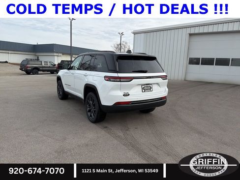New 2025 Jeep Grand Cherokee Limited w/ Trailer Tow Package image 10