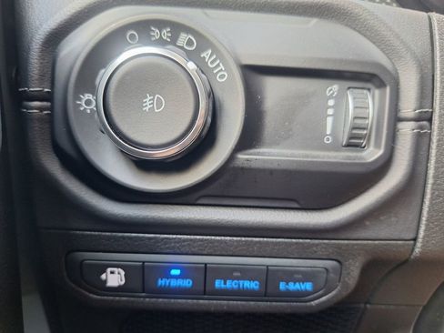 Used 2025 Jeep Wrangler Unlimited Rubicon 4xe w/ Safety Group AWD/4WD image 12