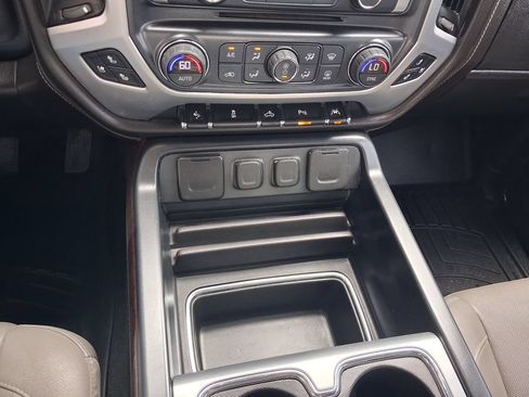 Used 2018 GMC Sierra 1500 SLT AWD/4WD image 24