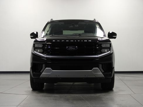 Used 2025 Ford Expedition Max Platinum AWD/4WD image 9