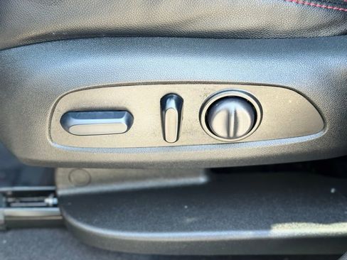 Used 2024 Chevrolet Equinox RS w/ RS Leather Package AWD/4WD image 22