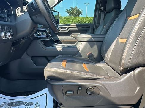 Used 2024 GMC Sierra 2500 AT4 w/ AT4 Premium Plus Package image 10