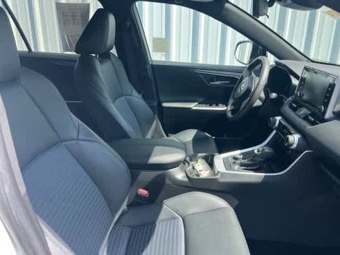 Used 2020 Toyota RAV4 XSE w/ XSE Grade Weather Package AWD/4WD image 21