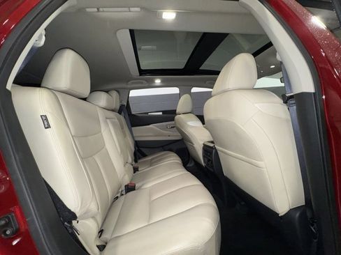 Used 2024 Nissan Murano SL image 10