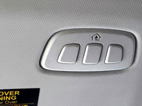 Used 2025 Ford Escape Platinum image 27