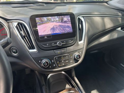Used 2024 Chevrolet Malibu LT image 17