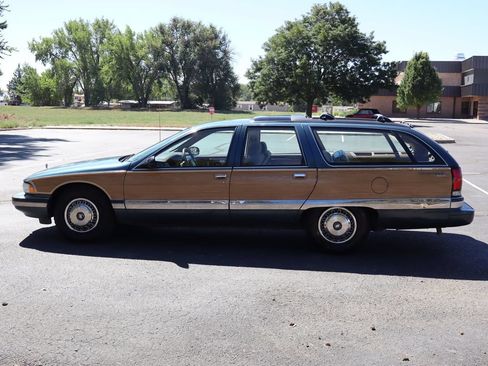 Used 1996 Buick Roadmaster Estate RWD image 9
