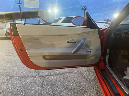 Used 2006 BMW Z4 3.0i RWD image 13
